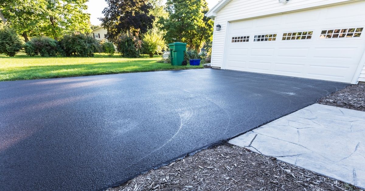 driveway sealcoating